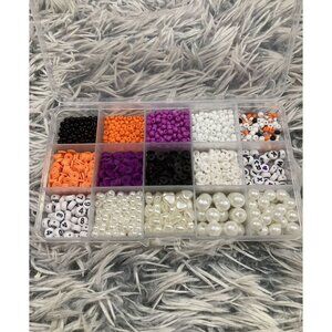 Zye Zye's Cute Multicolored Beads Jewelry Making Kit